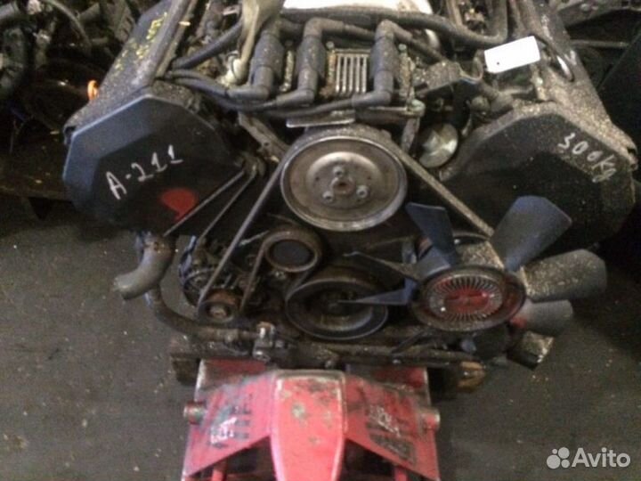 Двигатель Audi A4 AGA 2001