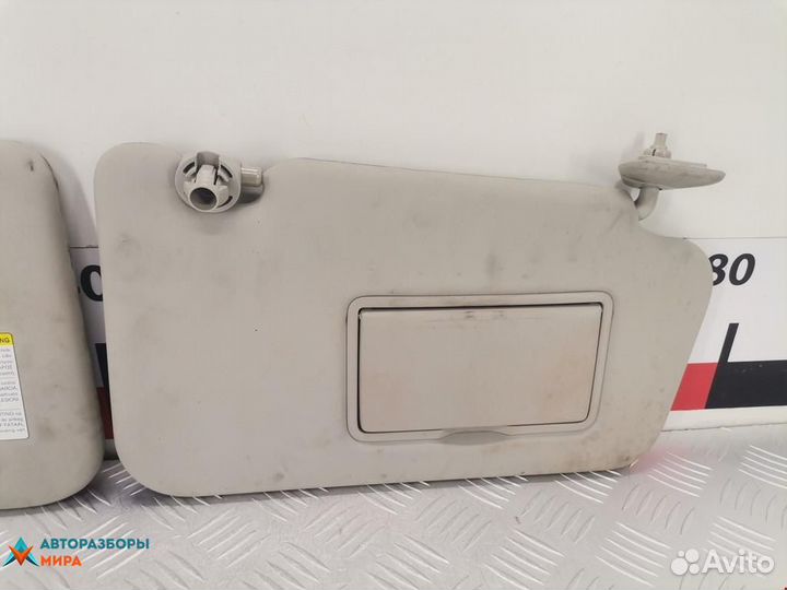 Козырек солнцезащитный Nissan Juke YF15 2011