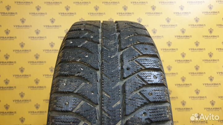 Bridgestone Ice Cruiser 7000 215/60 R16 95T