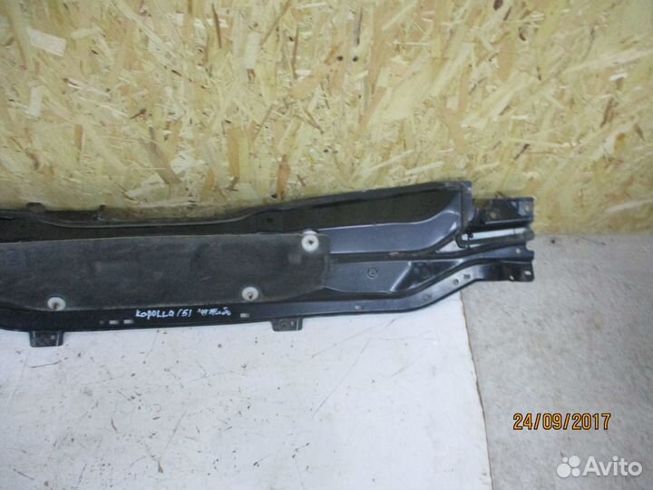 Водосток (жабо) Тойота Королла 150