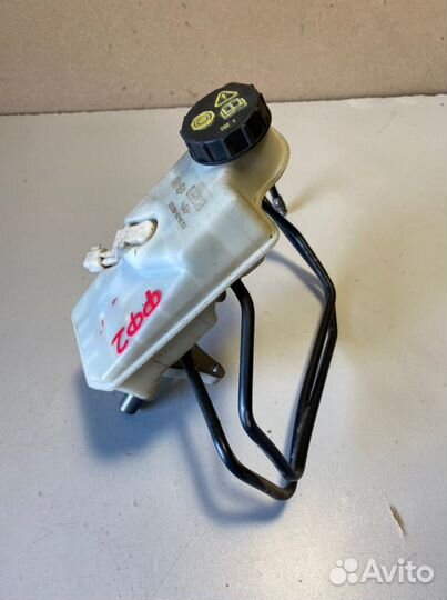 Главный тормозной цилиндр Ford Focus 2 hxdb 2007