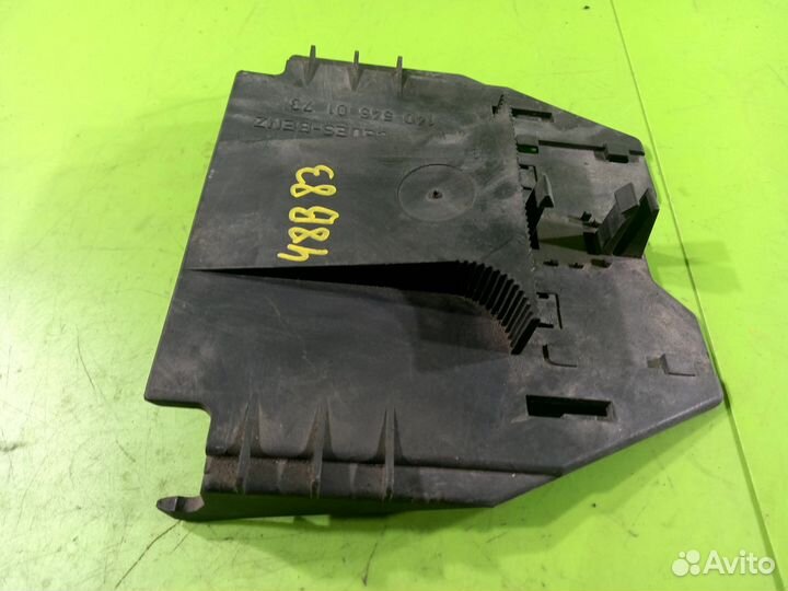 Крышка блока предохранителей Mercedes-Benz W140