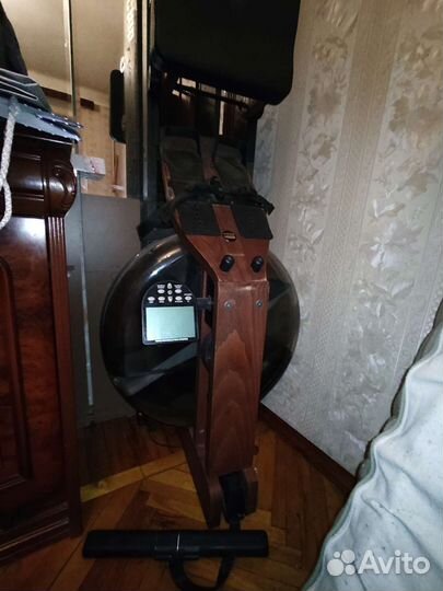 Гребной тренажер водный waterrower