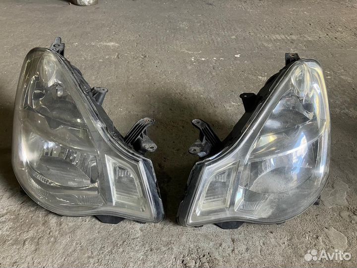 Фары на nissan almera g15