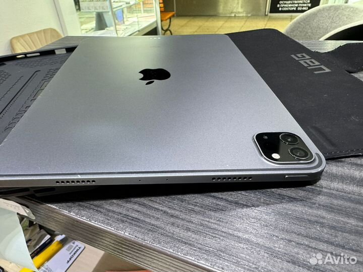 iPad pro 11 M1 wi-fi 256 gb space gray