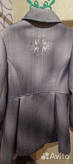 Пальто на девочку р-р 128-134