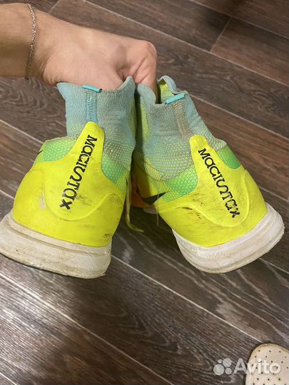 Футбольные бутсы футзалки