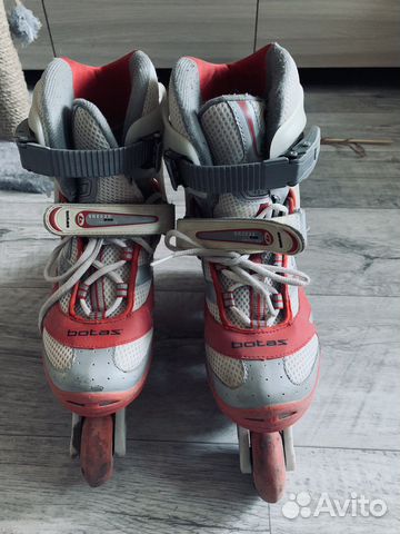 Роликовые коньки