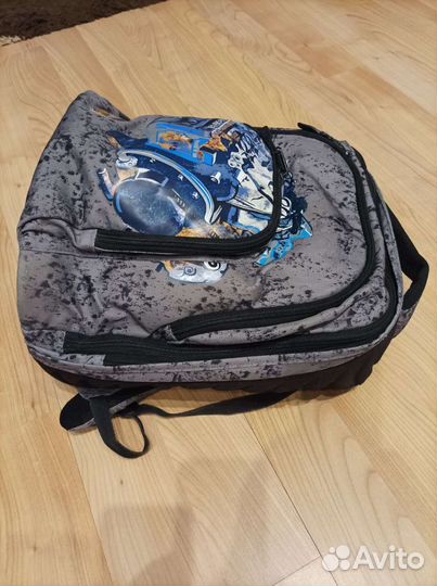 Школьный рюкзак