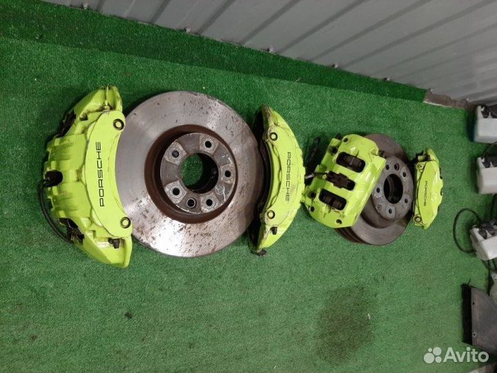 Суппорт тормозной Porsche Cayenne 958 CGE