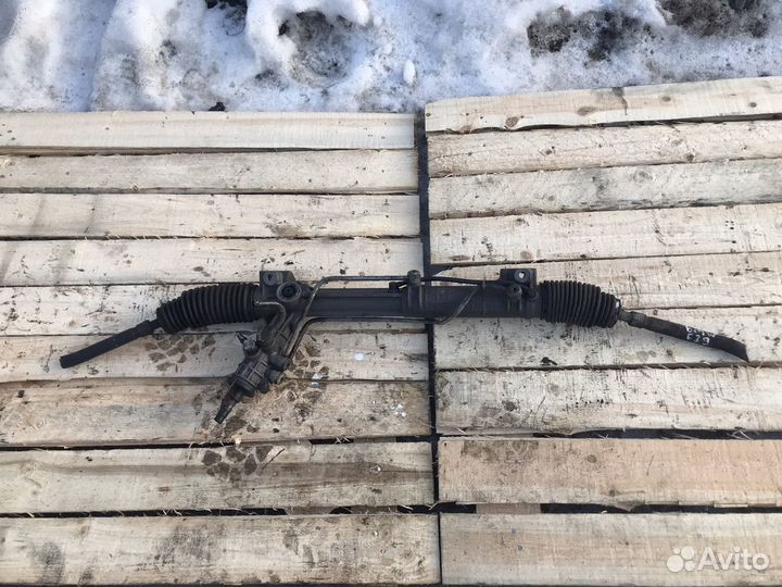 Рейка рулевая Bmw E39 2001 год