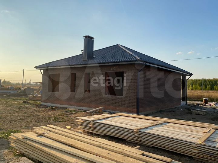 Коттедж 102 м² на участке 6 сот.