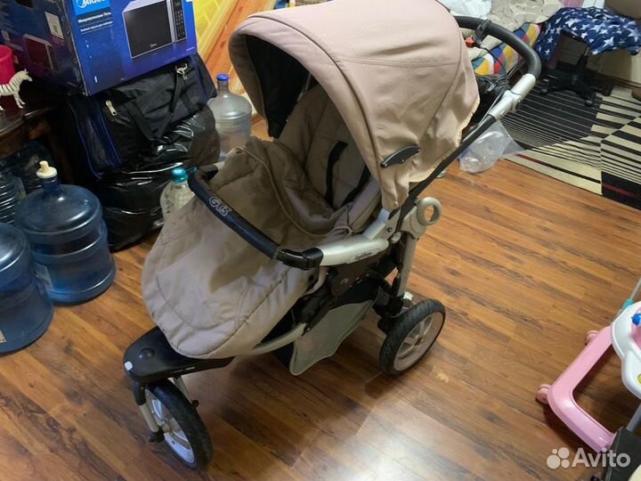 Коляска прогулочная peg perego gt3