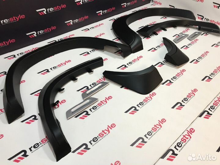 Фендера Mitsubishi L200 с18г HY-Lily N2410