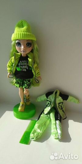 Кукла Rainbow High Jade Hunter