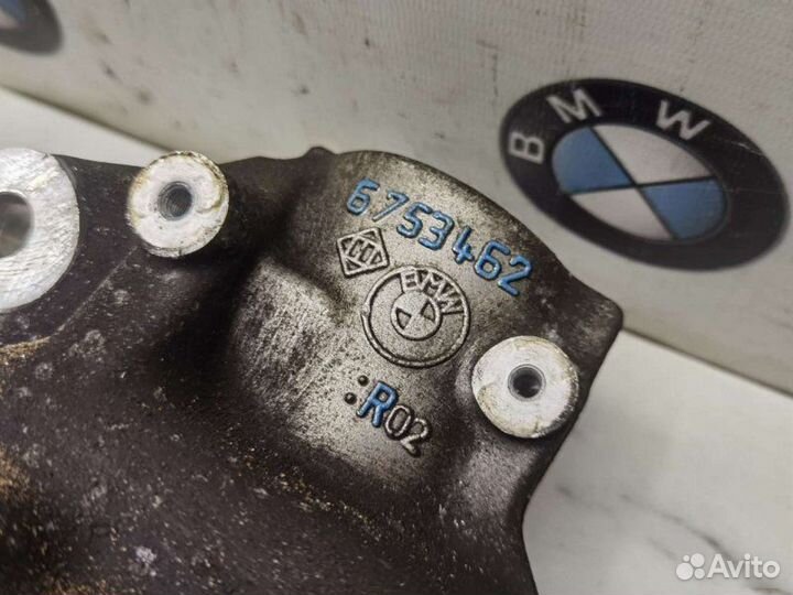Поворотный кулак передний Bmw 7-Series E65