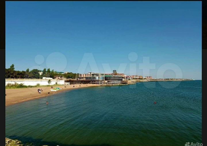 2-к. квартира, 74 м², 4/10 эт.