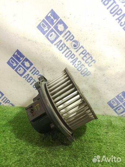 Моторчик печки Kia Sorento кроссовер 2.5 D4CB