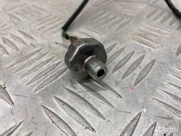 Б/У Датчик давления масла (Двигателя) Subaru