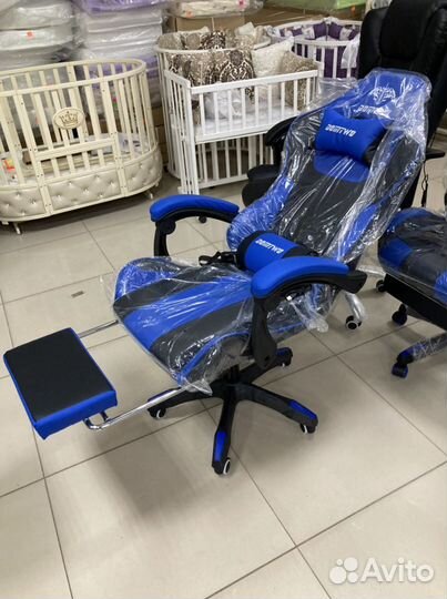 Кресло геймерское с массажем новое крутое