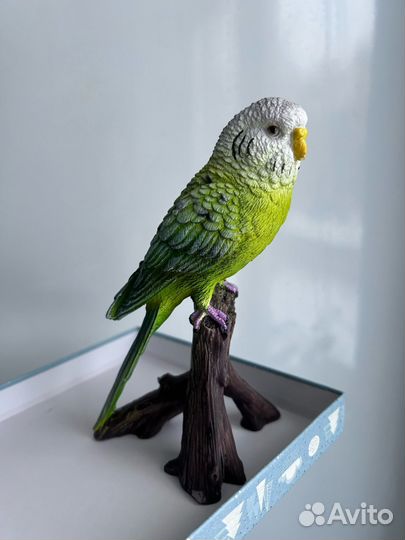 Статуэтка попугай