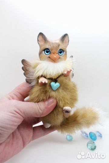 Игрушка коллекционная грифон