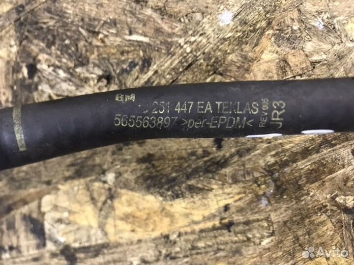 Патрубок системы охлаждения Opel Astra J GTC