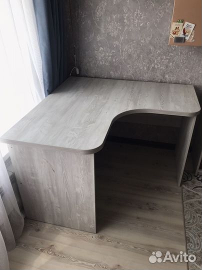 Угловой письменный стол бу