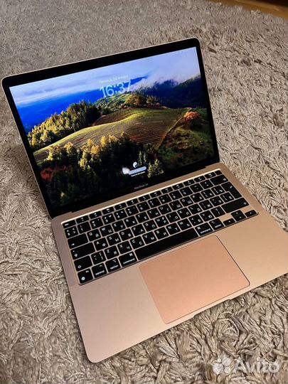 Apple macbook air 13 m1 8gb 256 Gold