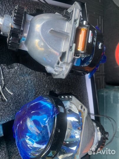 Продам биксеноновые линзы с лампами