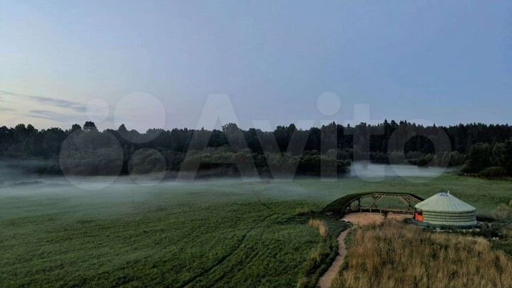 Дом 700 м² на участке 7 га