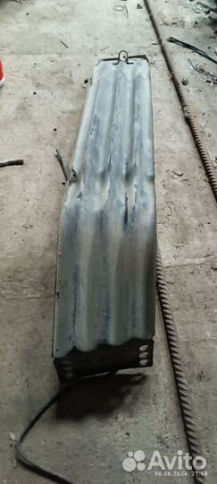 Кронштейн запаски VW Т4