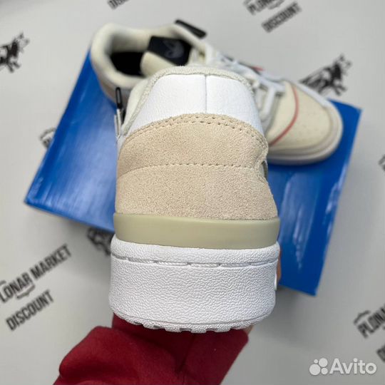 Оригинал 42 eu Adidas Forum Exhibit Low