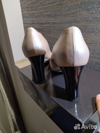 Туфли женские fabiani 41 р нат. кажа