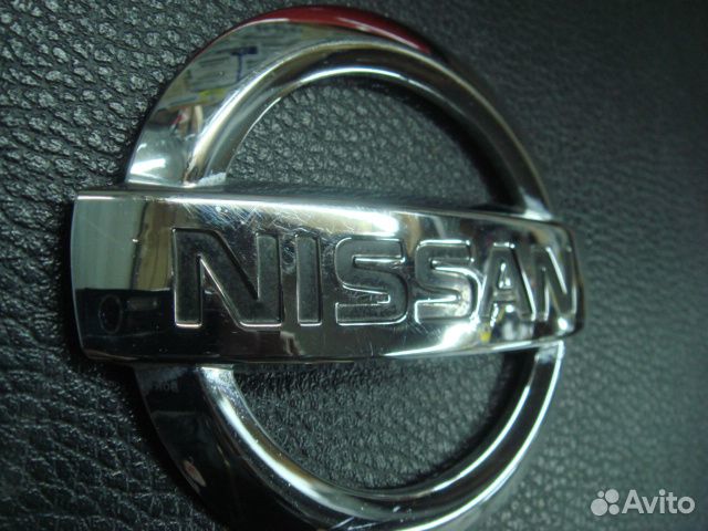 Ниссан ноут Эмблема крышки багажника Note E11