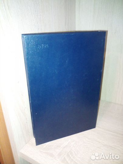 Лабораторные приборы и оборудование из стекла.1978