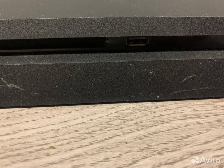Sony PlayStation 4 Slim 1tb