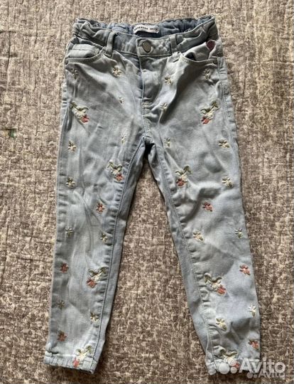 Ветровка и джинсы для девочки