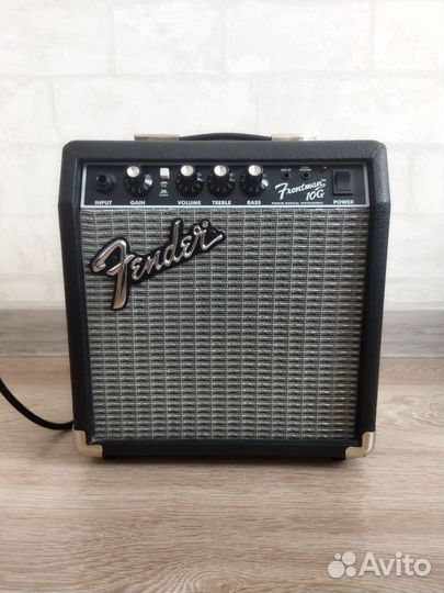 Комбоусилитель fender frontman 10g
