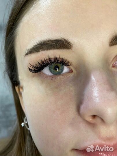 Наращивание ресниц и мастер по бровям