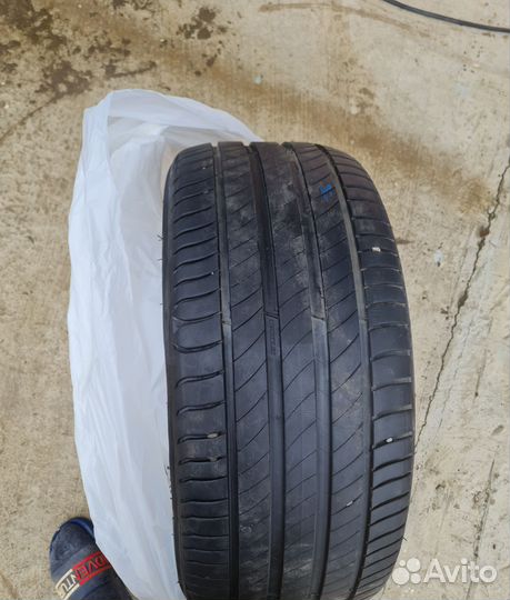 Michelin Primacy 4 245/45 R17 99