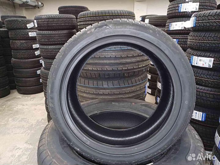 Westlake ZuperSnow Z-507 245/45 R19 102V