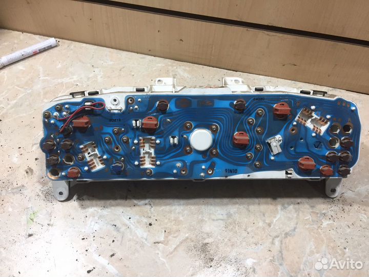 Щиток приборов нисан примьера п10