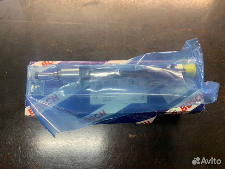 Инжектор 13648625397 0261500260 Bosch