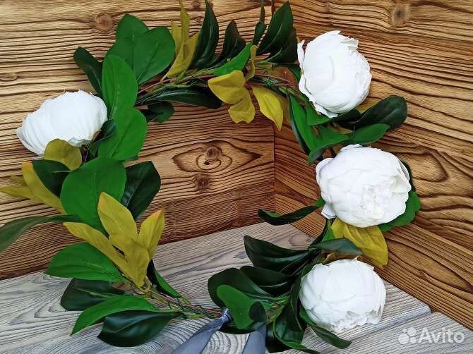 Венок декоративный на дверь