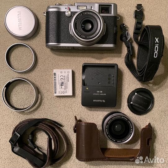 Fujifilm X100 коробочный комплект