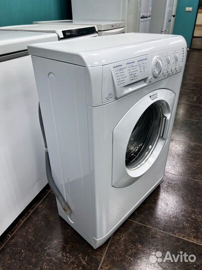 Стиральная машина Hotpoint-Ariston arusl85