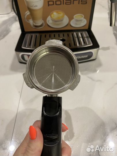 Кофеварка рожковая polaris