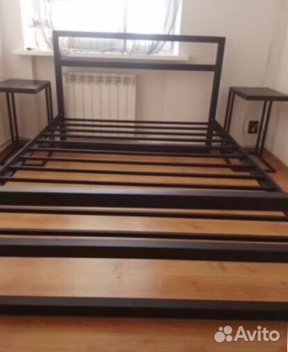 Кровать в стиле loft