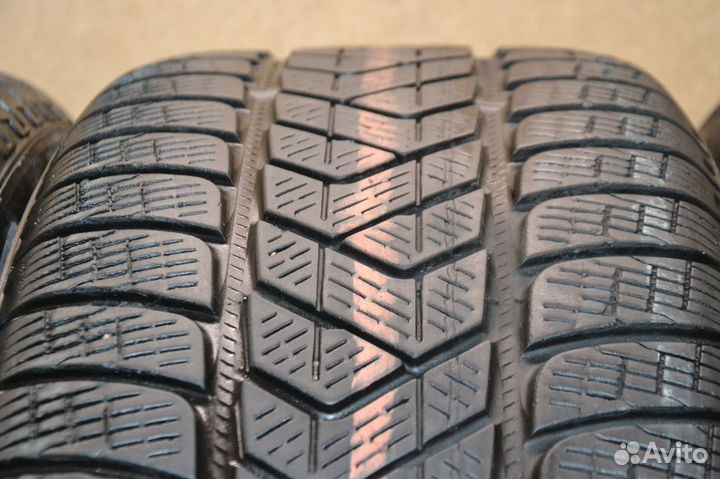 Pirelli Scorpion Winter 235/55 R18 104H